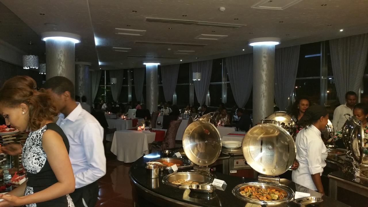Grand Eliana Hotel Conference & Spa Адис Абеба Екстериор снимка