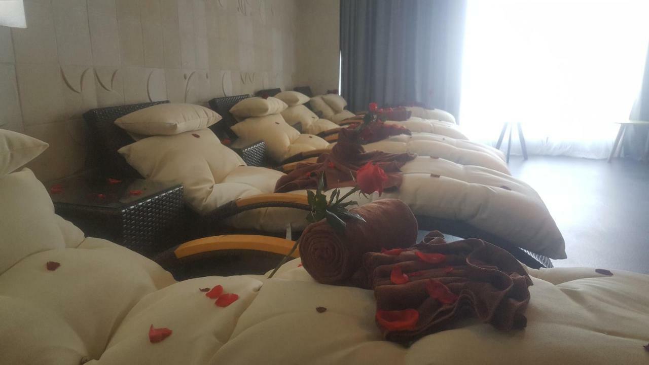 Grand Eliana Hotel Conference & Spa Адис Абеба Екстериор снимка