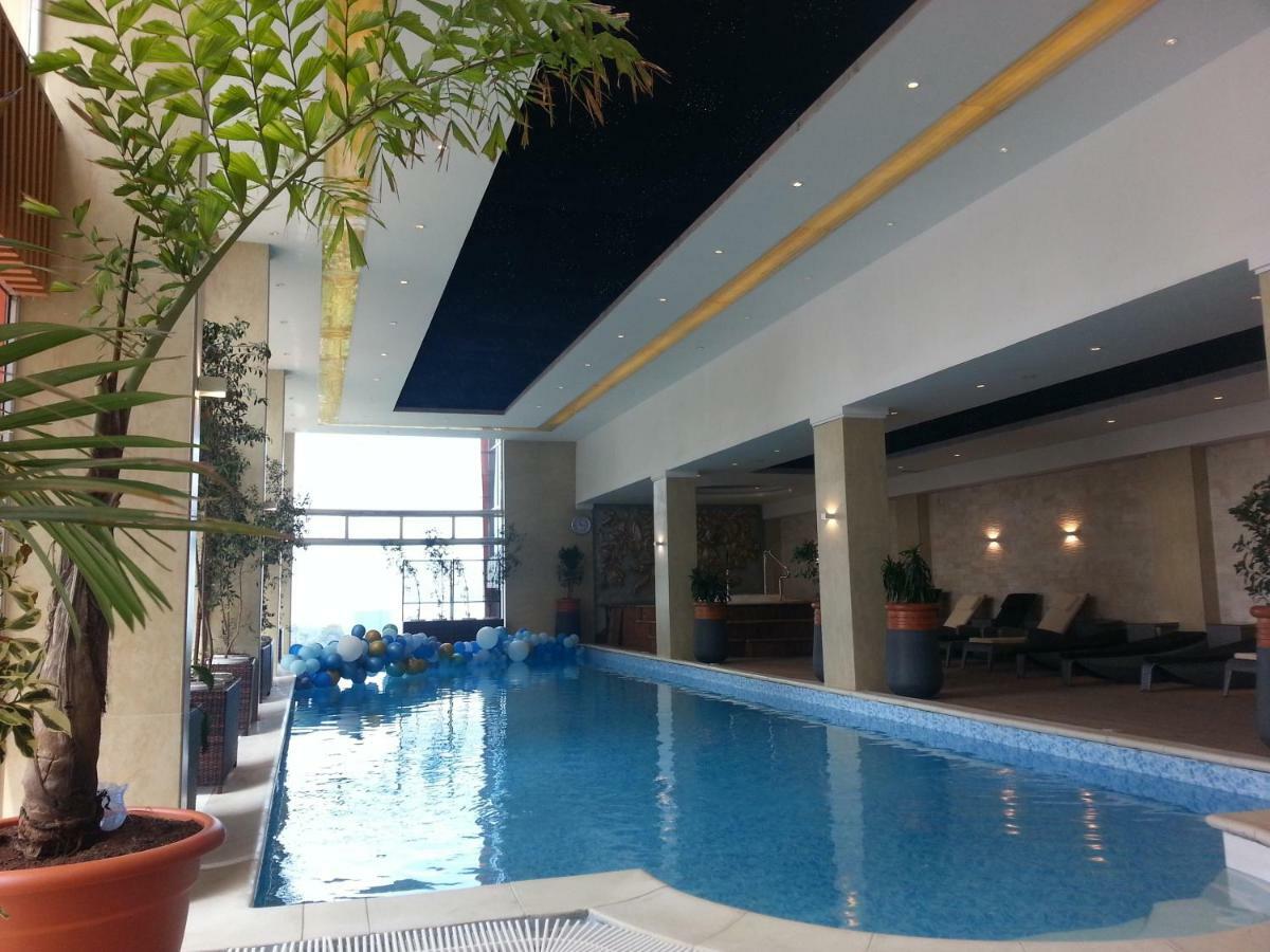 Grand Eliana Hotel Conference & Spa Адис Абеба Екстериор снимка